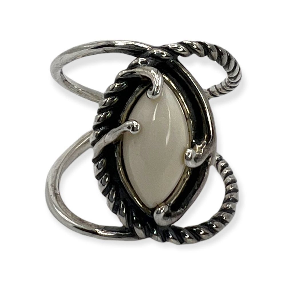 ❄️ Stunning Sterling Silver Vintage White Stone Ring💍❄️